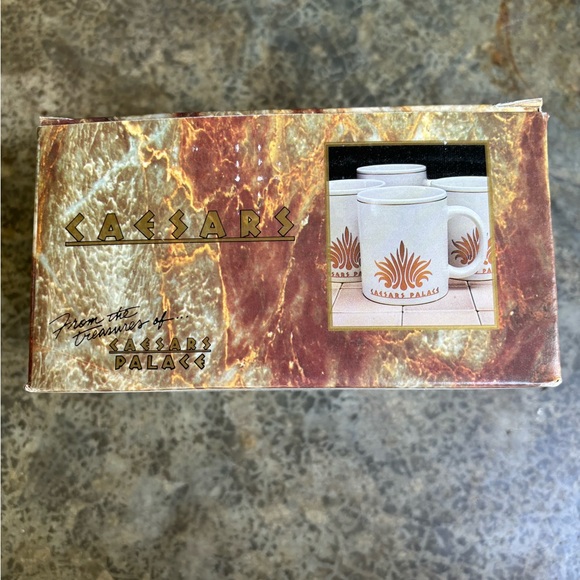 Cesar’s Palace limited edition vintage white porcelain gold trim mugs 4/1set nwt - Picture 2 of 8